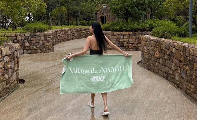 조국 전 조국혁신당 대표의 딸 조민씨가 12일 인스타그램에 올린 휴가 사진 게시물. 인스타그램 캡처