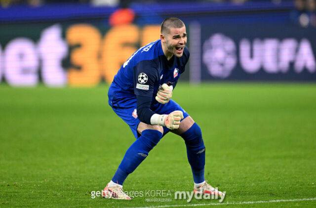 지안루이지 돈나룸마의 대체자로 영입된 뤼카 슈발리에. /게티이미지코리아