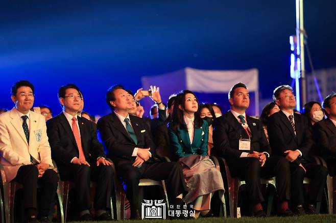 2023 순천만국제정원박람회 개막식 당시. 왼쪽부터 노관규 시장, 김영록 전남지사, 윤 전 대통령 부부. 대통령실 제공