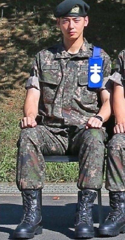그룹 아스트로 멤버 겸 배우 차은우(28·이동민)의 훈련소 근황이 공개됐다. 육군훈련소 홈페이지 캡처