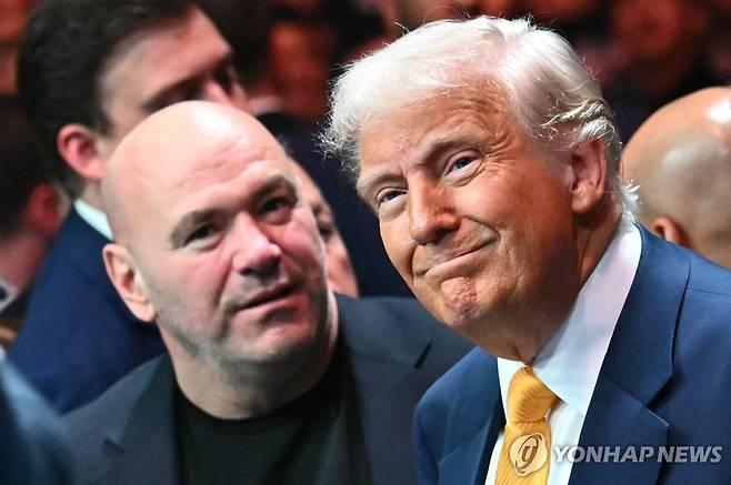 도널드 트럼프 미국 대통령과 데이나 화이트 UFC 회장 [AFP=연합뉴스 자료사진]