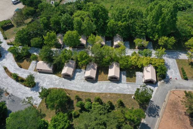 도림사 오토 캠핑장리조트 내 글램핑장.