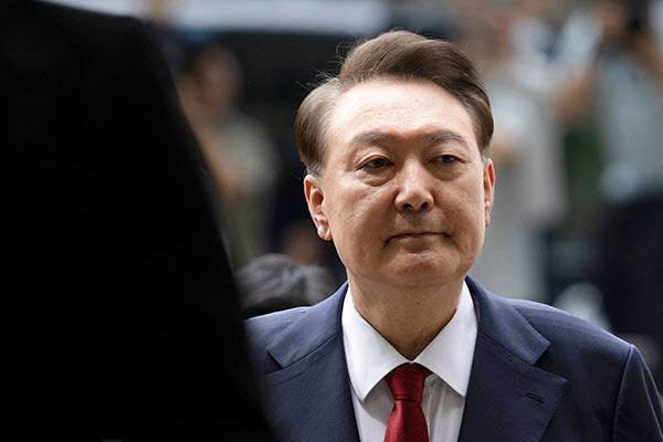 12·3 비상계엄과 관련해 특검의 수사를 받는 윤석열 전 대통령이 7월 9일 서울 서초구 서울중앙지법에서 열린 영장실질심사에 출석하고 있다. (사진=연합뉴스)