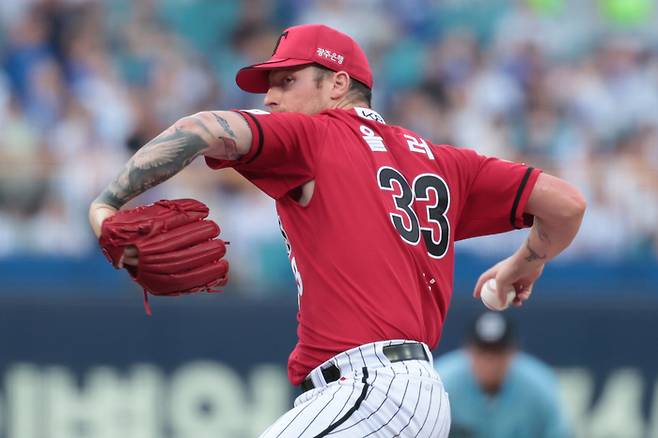 KIA 올러가 13일 대구삼성라이온즈파크에서 열린 2025 KBO리그 삼성전에 선발 등판해 역투하고 있다. 사진 | KIA 타이거즈