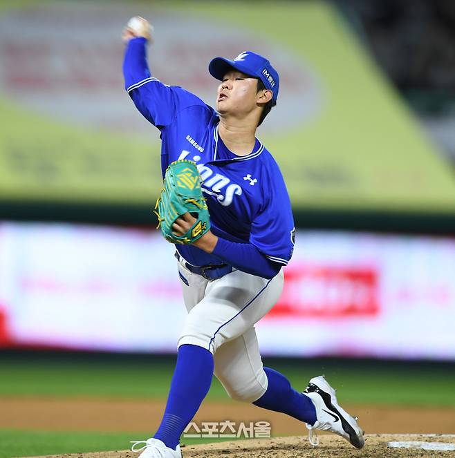 삼성 투수 황동재가 인천SSG랜더스필드에서 열린 2025 KBO리그 SSG와 경기 7회 역투하고 있다. 문학 | 최승섭기자 thunder@sportsseoul.com