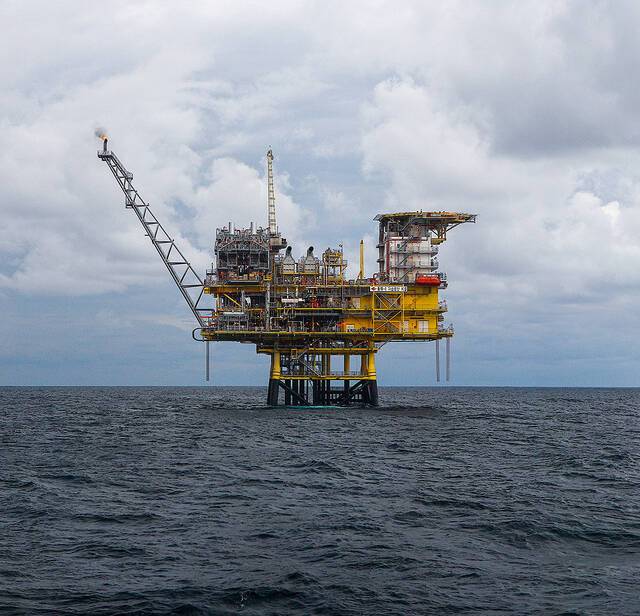 현대건설이 부유체 기반의 탄소 포집 및 저장(CCS) 기술로 동남아시아 해양 유·가스전을 활용한 온실가스 저감에 힘을 보탠다. 동해가스전 전경. /한국석유공