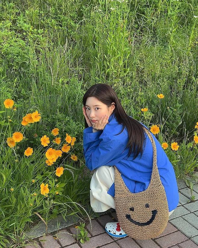 인스타그램 @j_chaeyeoni