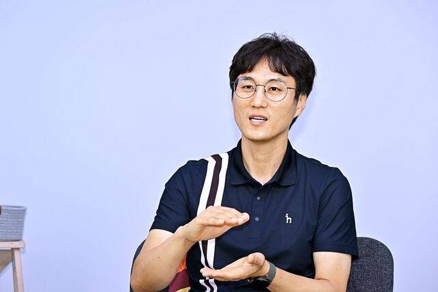 ‘조립식 가족’을 기획한 이성남 한국고아사랑협회장.     장진현 포토그래퍼