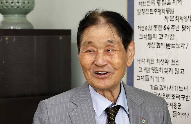 박운욱재일학도의용군동지회장이 지난달 22일 서울 여의도 중앙보훈회관에서 매일경제와 인터뷰하고 있다. [김호영 기자]