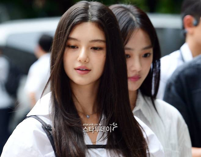뉴진스 다니엘, 민지. <사진|유용석 기자>