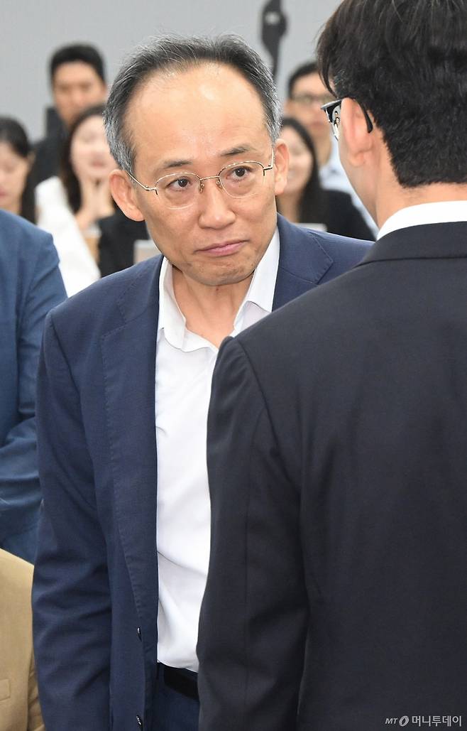 추경호 국민의힘 의원이 14일 서울 여의도 중앙당사에서 열린 긴급 의원총회에 참석하고 있다. / 사진=뉴시스