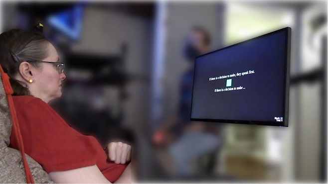 실험 참가자가 마음속으로만 하는 대화를 뇌파로 읽어내는 기술을 사용하고 있다./에모리 브레인게이트 팀