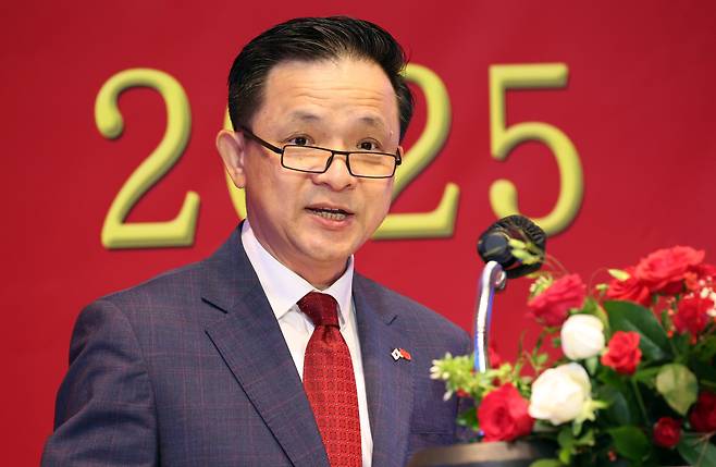 다이빙 주한중국 대사가 지난달 31일 서울 중구 앰배서더 서울 풀만 호텔에서 열린 중국인민해방군 건군 98주년 기념 리셉션에서 기념사를 하고 있다. /뉴스1