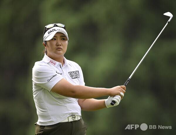 2025년 미국여자프로골프(LPGA) 투어 더 스탠다드 포틀랜드 클래식에 출전한 유해란 프로가 1라운드에서 경기하는 모습이다. 사진제공=ⓒAFPBBNews = News1