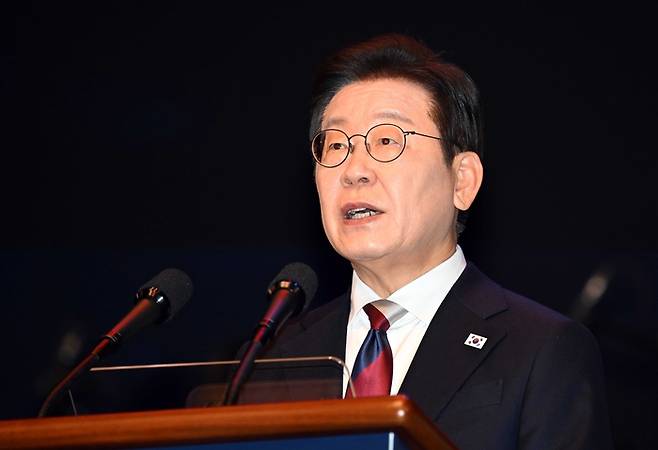이재명 대통령이 15일 서울 세종문화회관에서 열린 제80주년 광복절 경축식에서 경축사를 하고 있다. 김호영 기자