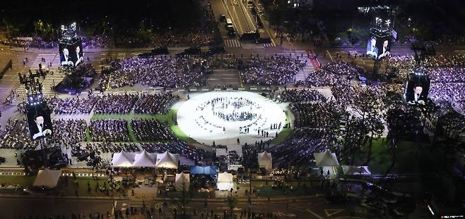 15일 서울 광화문광장에서 열린 제21대 대통령 국민임명식 '광복 80년, 국민주권으로 미래를 세우다' 행사. 연합뉴스