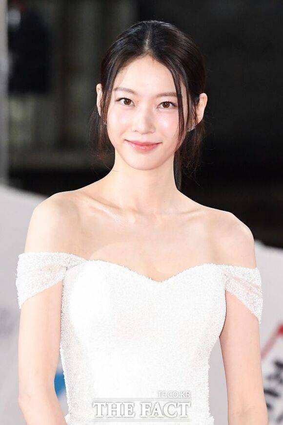 배우 공승연이 '여행을 대신해 드립니다'에서 강여름 역을 맡아 열연하고 있다. /더팩트 DB