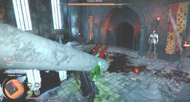 기둥을 들어서 치명적인 일격을 가할 수도 있다