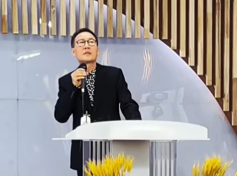 폐섬유증 진단을 받았던 가수 유열의 근황이 전해졌다. 남궁옥분 SNS