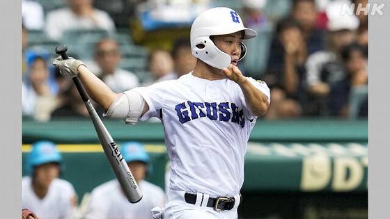 지난 11일 일본 전국 고교야구선수권대회(고시엔)에 출전한 기후상고 3학년 요코야마 하루토. NHK 캡처