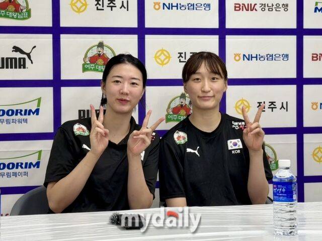 한국 여자배구대표팀 캡틴 강소휘와 '영파워' 드러낸 박은서./진주=이보미 기자