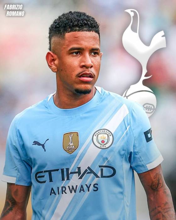 맨체스터 시티 윙어 사비뉴와 토트넘 홋스퍼 엠블럼 합성 사진. /사진=파브리시오 로마노 개인사회관계망서비스(SNS)