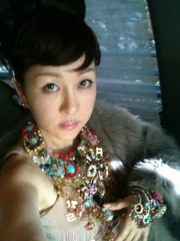 SBS '시크릿가든' 마지막회에서 배우 박준금이 두른 고가의 목걸이와 장신구 [SNS 캡처. 재판매 및 DB 금지]