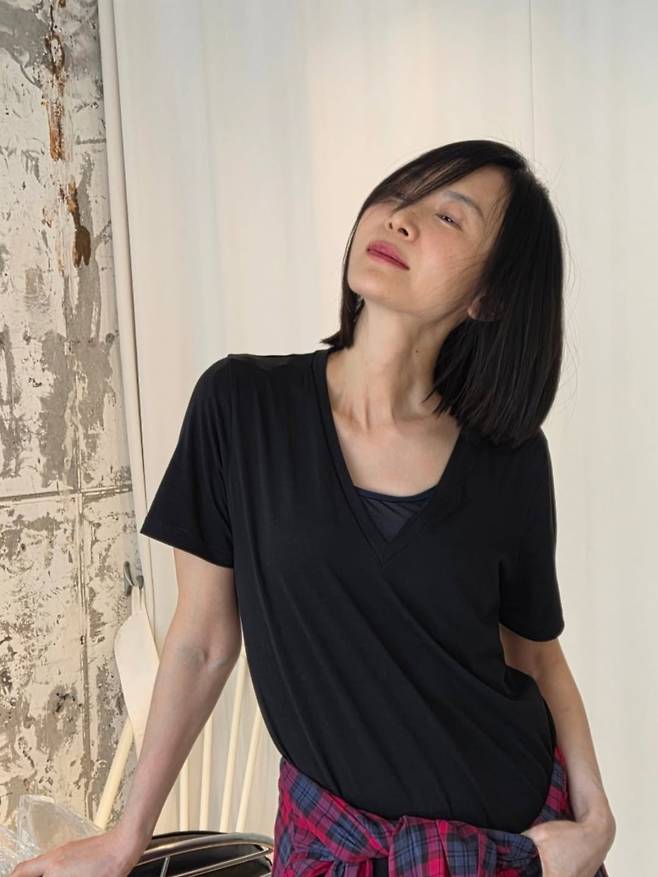 사진 = 채시라 인스타그램