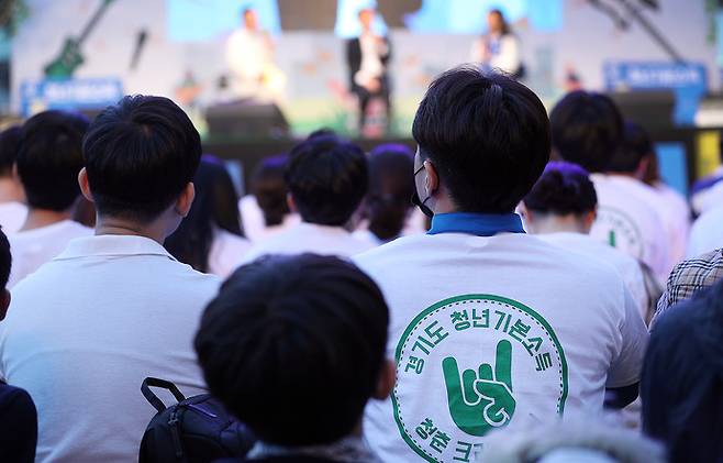 지난 2019년 수원역 11번 출구 앞 팝업무대에서 열린 경기도 청년기본소득 락(樂) 페스티벌. 사진=경기도