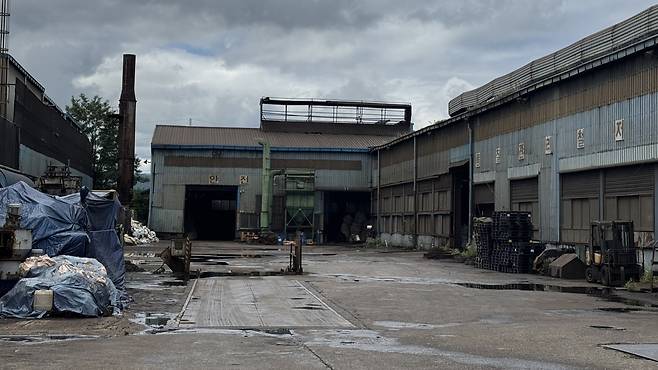 폐업후 흉물로 방치된 한 철강기업 부지. /스틸데일리 곽단야 기자