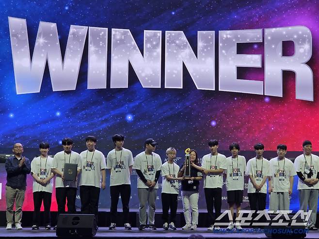 서울특별시가 16~17일 충북 제천시 제천체육관에서 열린 '제17회 대통령배 아마추어 이스포츠 대회' 전국 결선에서 종합 우승을 차지했다. 제천=남정석 기자