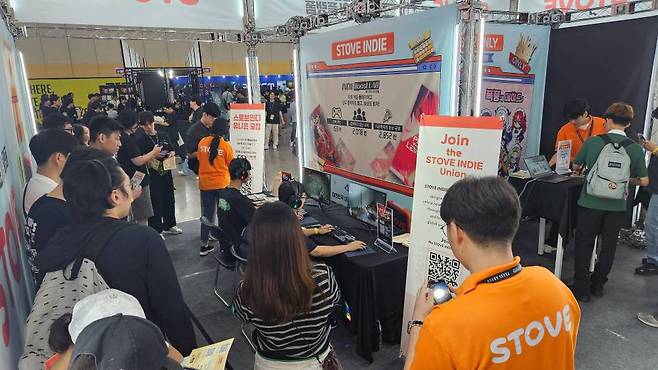 다양한 이벤트가 준비된 팝업스토어 부스