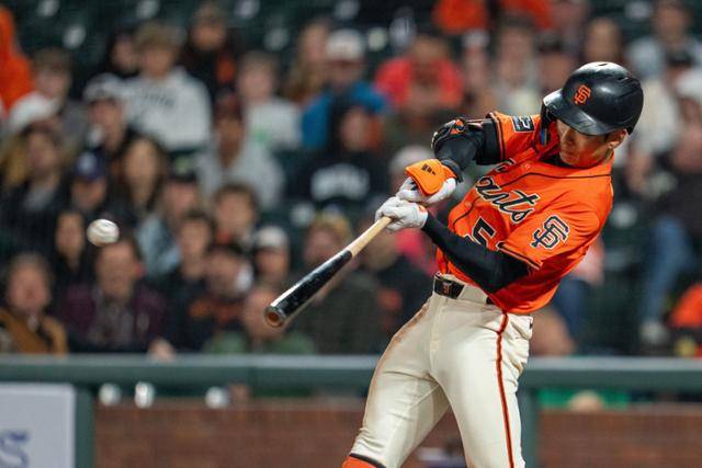 샌프란시스코 이정후가 16일 탬파베이전에서 안타를 치고 있다. 샌프란시스코=Neville E. Guard-Imagn Images 연합뉴스