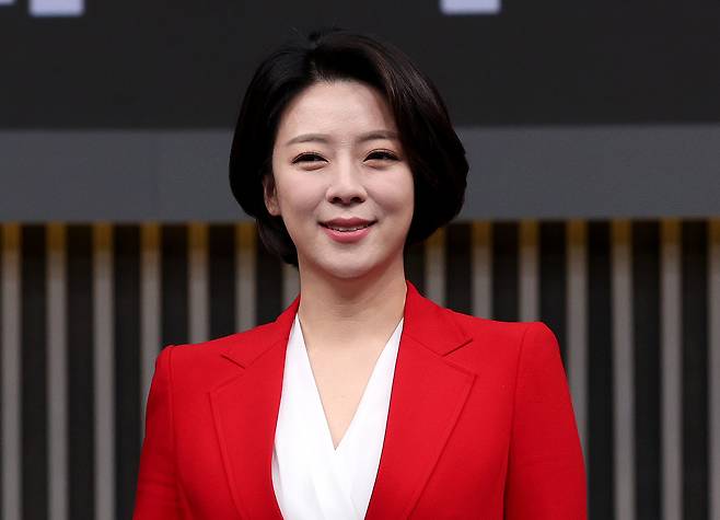Lawmaker Bae Hyun-jin takes part in a televised debate on channel Arirang TV on April 2. [NEWS1]