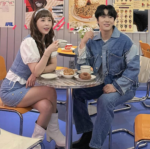 코요태 신지의 예비 신랑 문원이 악플 관련 법적 대응과 관련해 재차 입장을 밝혔다.  사진=문원 SNS