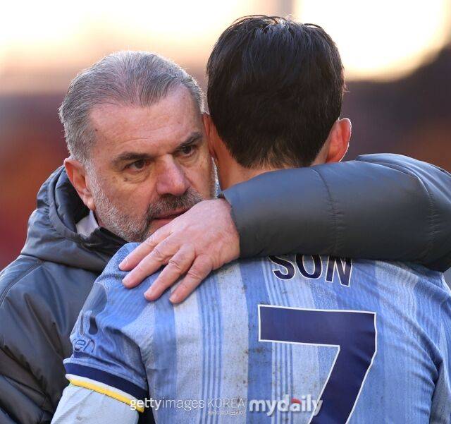 엔제 포스테코글루 감독과 손흥민/게티이미지코리아