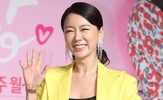 방송인 안선영이 결혼 생활과 가족에 대한 솔직한 심경을 털어놨다. 뉴스1