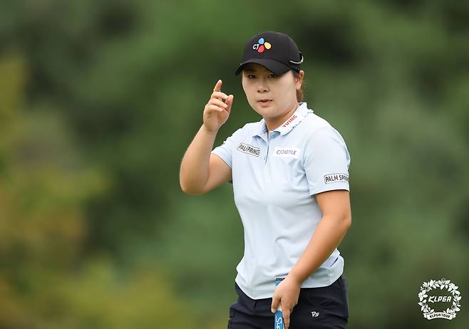 홍정민의 버디 세리머니. [KLPGA 제공. 재판매 및 DB 금지]