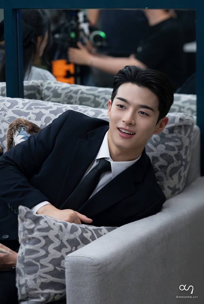 사진=어썸이엔티