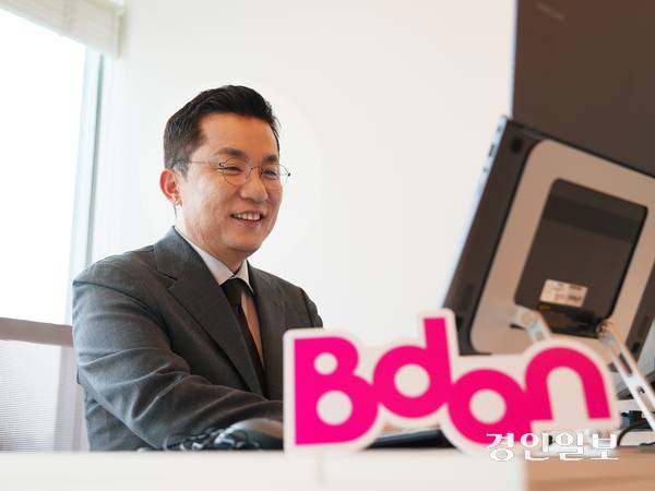 부산디지털자산거래소(비단) 김상민 대표이사가 17일 경인일보와의 인터뷰에서 비단에 대한 소개와 향후 전망 등에 대해 설명하고 있다. 2025.3.17 /박소연PD parksy@kyeongin.com