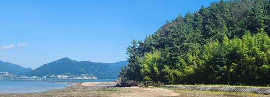 토끼섬을 바라보고 있는 거북섬