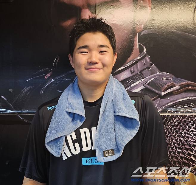 데뷔 첫승을 따낸 뒤 인터뷰에 임한 NC 김녹원. 김영록 기자