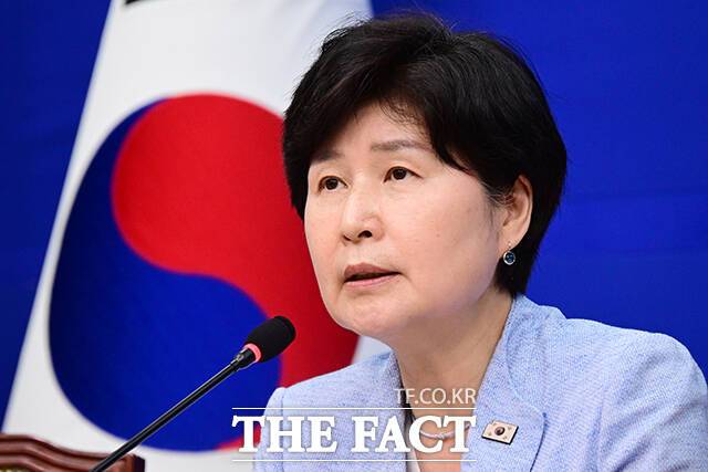 백혜련 더불어민주당 의원이 18일 오후 내란 사건을 수사하는 조은석 특별검사팀 참고인 조사에 출석해 지난해 12월 4일 새벽 당시 "(계엄해제)표결을 방해하려는 행위는 있었다고 생각한다"고 밝혔다. /남윤호 기자