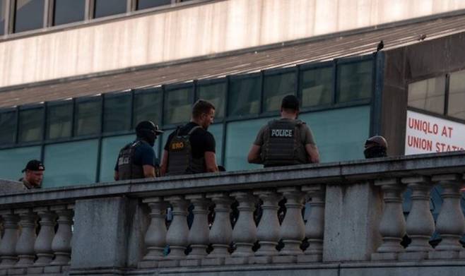 워싱턴DC에서 근무 중인 이민세관단속국(ICE) 요원들. 사진=연합뉴스