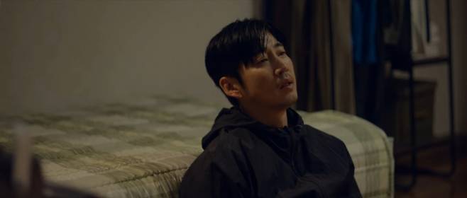 SBS 드라마 '트라이'. 극중 배우 윤계상이 맡은 주가람은 중증근무력증을 앓고 있다. /사진=유튜브 캡처