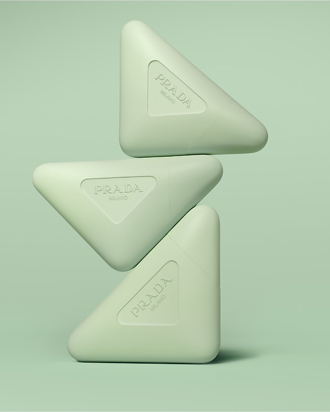 프라다 뷰티가 오는 22일 출시하는 핸드크림 [프라다 뷰티 제공]