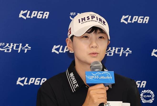 [서울=뉴시스] 6일 제주 서귀포 사이프러스 골프앤리조트에서 열린 '제주삼다수 마스터스 미디어데이'에서 박성현이 질의응답을 하고 있다. (사진=KLPGA 제공) 2025.08.06. photo@newsis.com *재판매 및 DB 금지