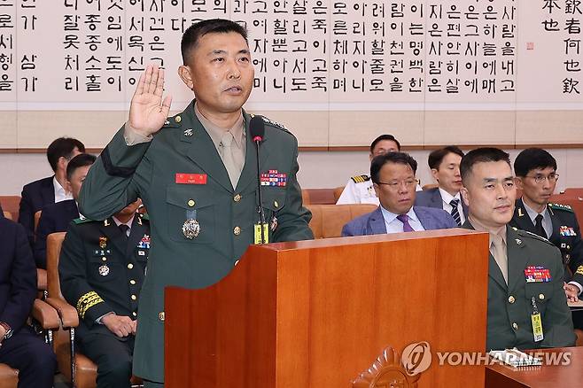 선서하는 박상현 당시 해병대 1사단 7여단장 [연합뉴스 자료사진]