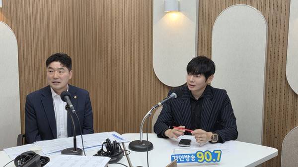 &nbsp;더불어민주당 조성환(계양1) 시의원과 국민의힘 김용희(연수2) 시의원