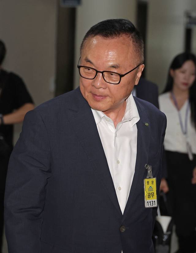 산자위 전체회의 참석하는 한수호 한수원 사장 [연합뉴스]